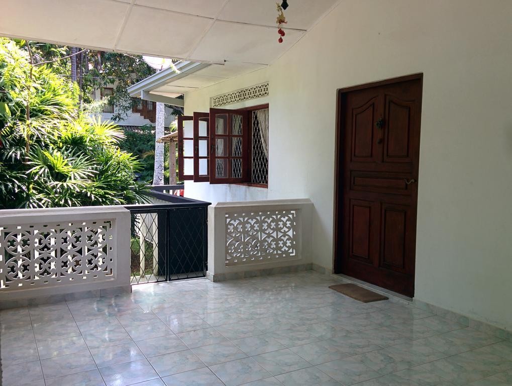 Wellington Villa Hikkaduwa Buitenkant foto